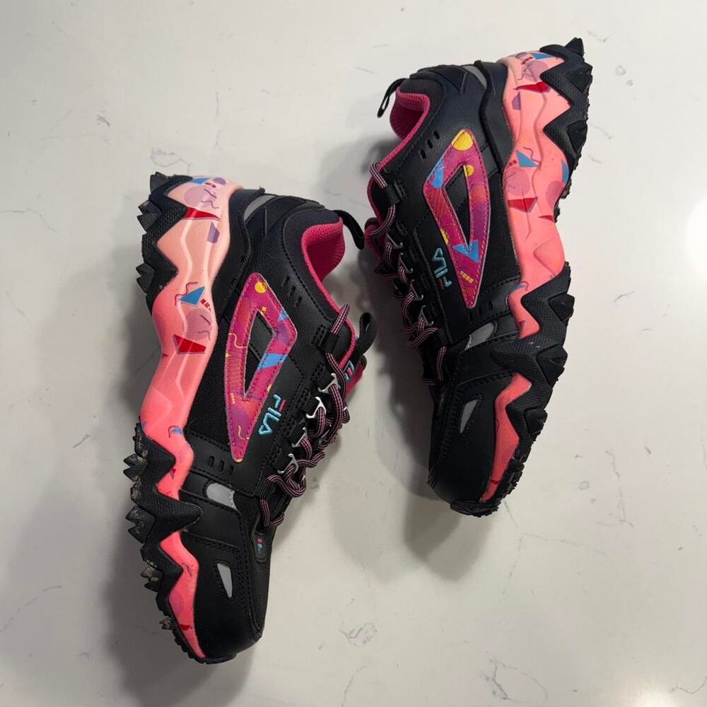 Vintage black sneakers from fila